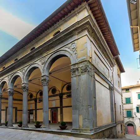 La Casa Della Guglia